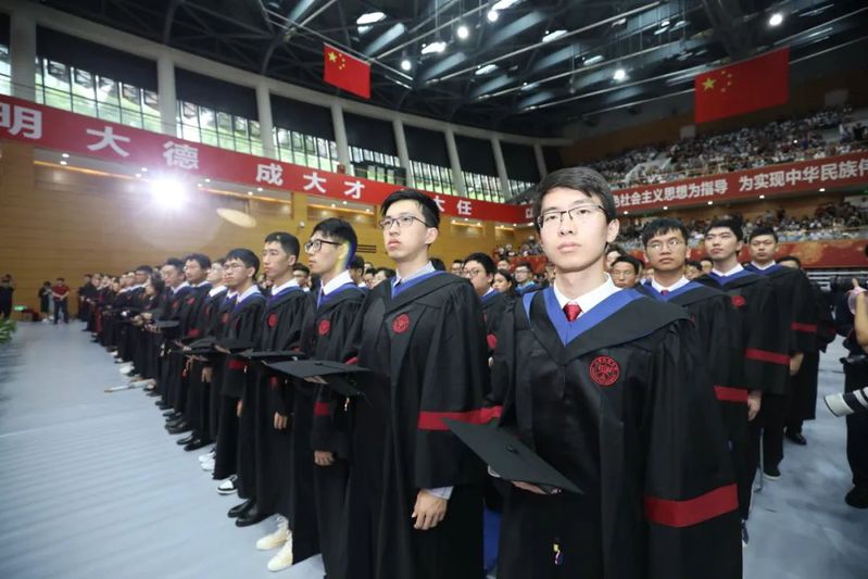 毕业生重要利好！必赢官方入选上海市定向选调高校名单